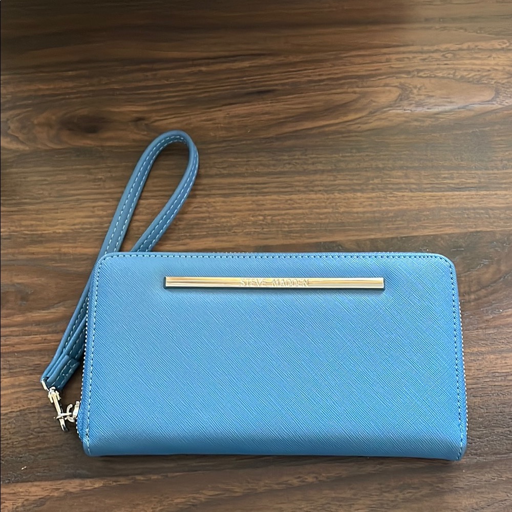 Steve Madden Blue Wristlet Wallet